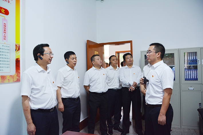 1529983307597058086.jpg DSC_8044.jpg